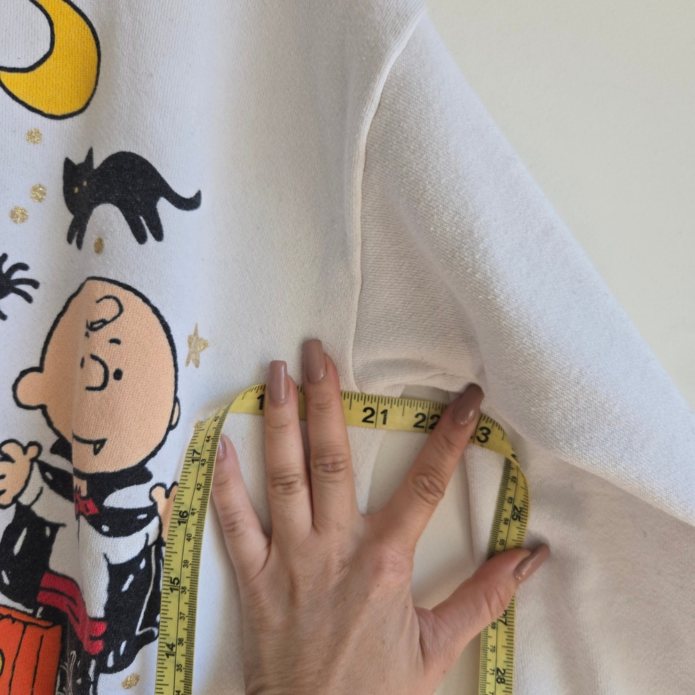 Peanuts Large Sweatshirt Womens White Good Halloween Charlie Brown Vintage USA - Picture 8 of 10